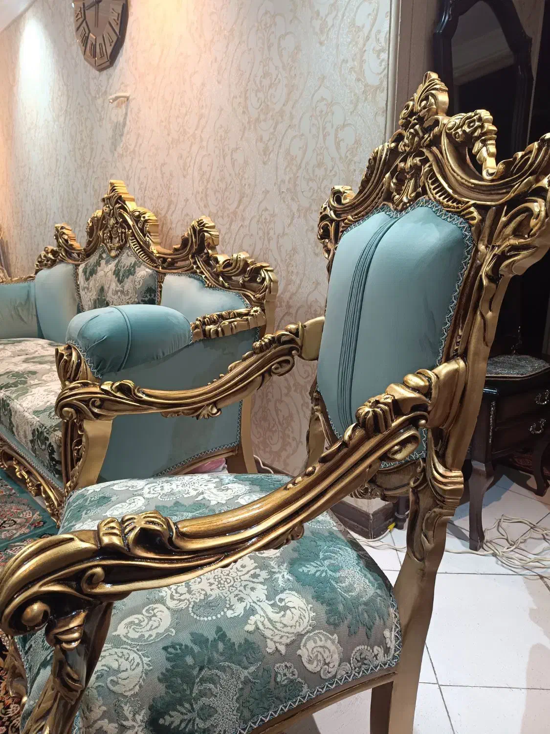 یک دست مبل استیل 9 نفره|مبلمان خانگی و میز عسلی|تهران, کیانشهر|دیوار