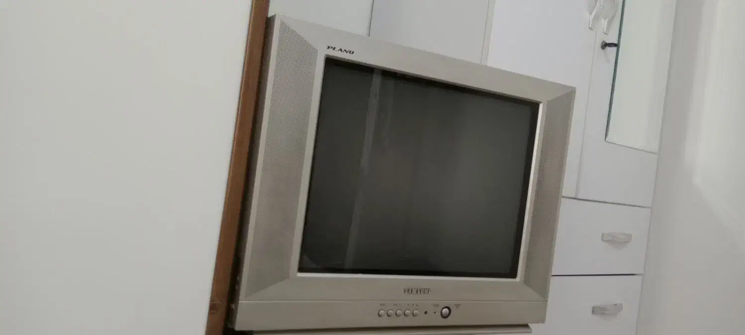 فروش تلویزیون ۲۱ سامسونگ.و...|تلویزیون و پروژکتور|چهارباغ, |دیوار