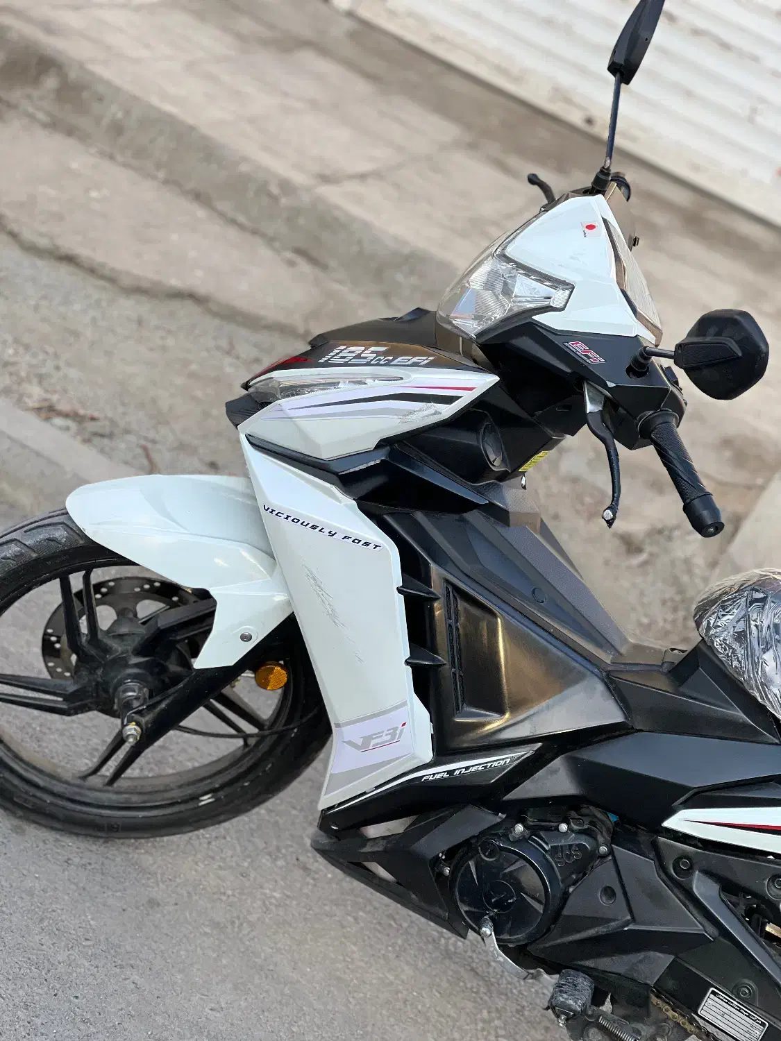 لاکی ۱۸۵ مدل ۱۴۰۰|موتورسیکلت|رباط‌کریم, کیکاور|دیوار