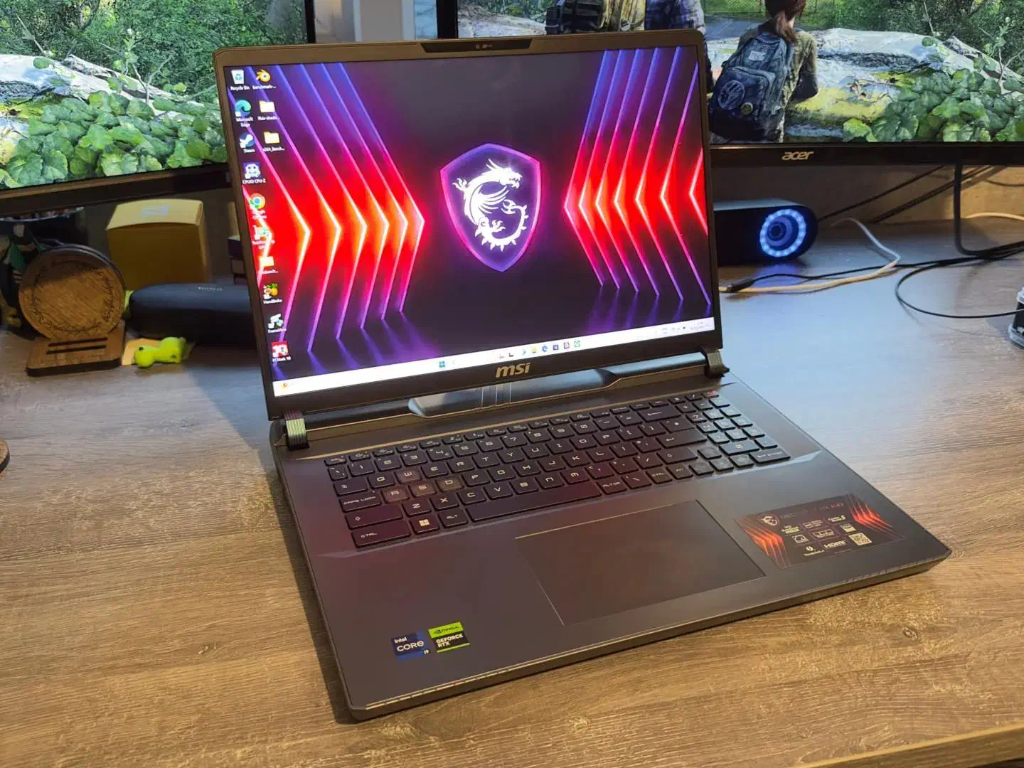 لپتاپ گیمینگ msi vector 17HX 4070 i9 32GB ram|رایانه همراه|تهران, دریا|دیوار