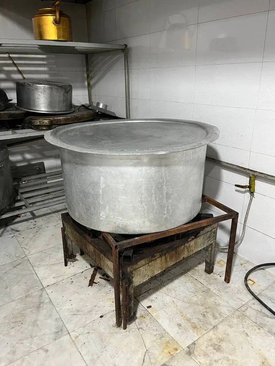 قابلمه برای سی تا چهل کیلو برنج|ظروف پختوپز|قشم, |دیوار