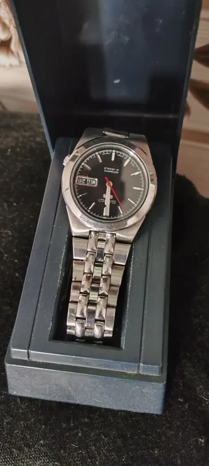 ساعت|ساعت|کرج, حصارک بالا|دیوار