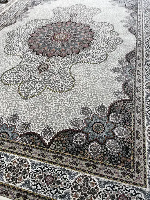 یک تخته ۹ متری و یک تخته ۶ متری و یک دایره قطر ۲|فرش|مشهد, ایثارگران|دیوار
