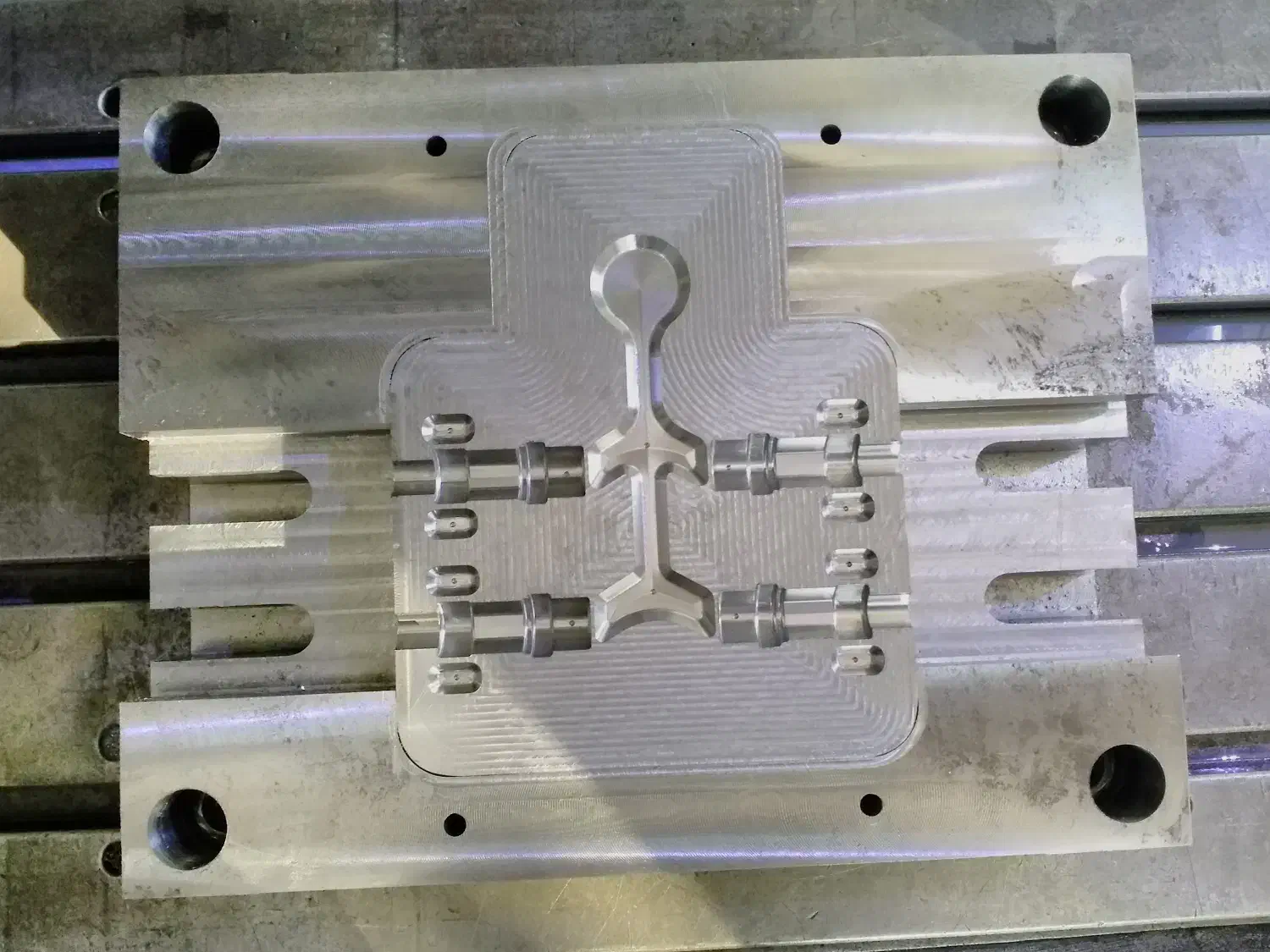 خدمات ماشینکاری قالب|خدمات پیشه و مهارت|چهاردانگه (تهران), |دیوار