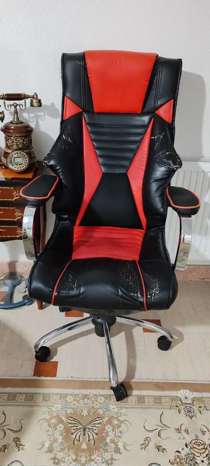 صندلی چرخ دار|صندلی و نیمکت|پرند, فاز ۲|دیوار