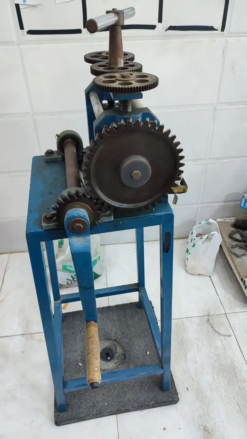 نورد دستی طلا سازی و نقره سازی تمیز|ابزارآلات|کارون, |دیوار