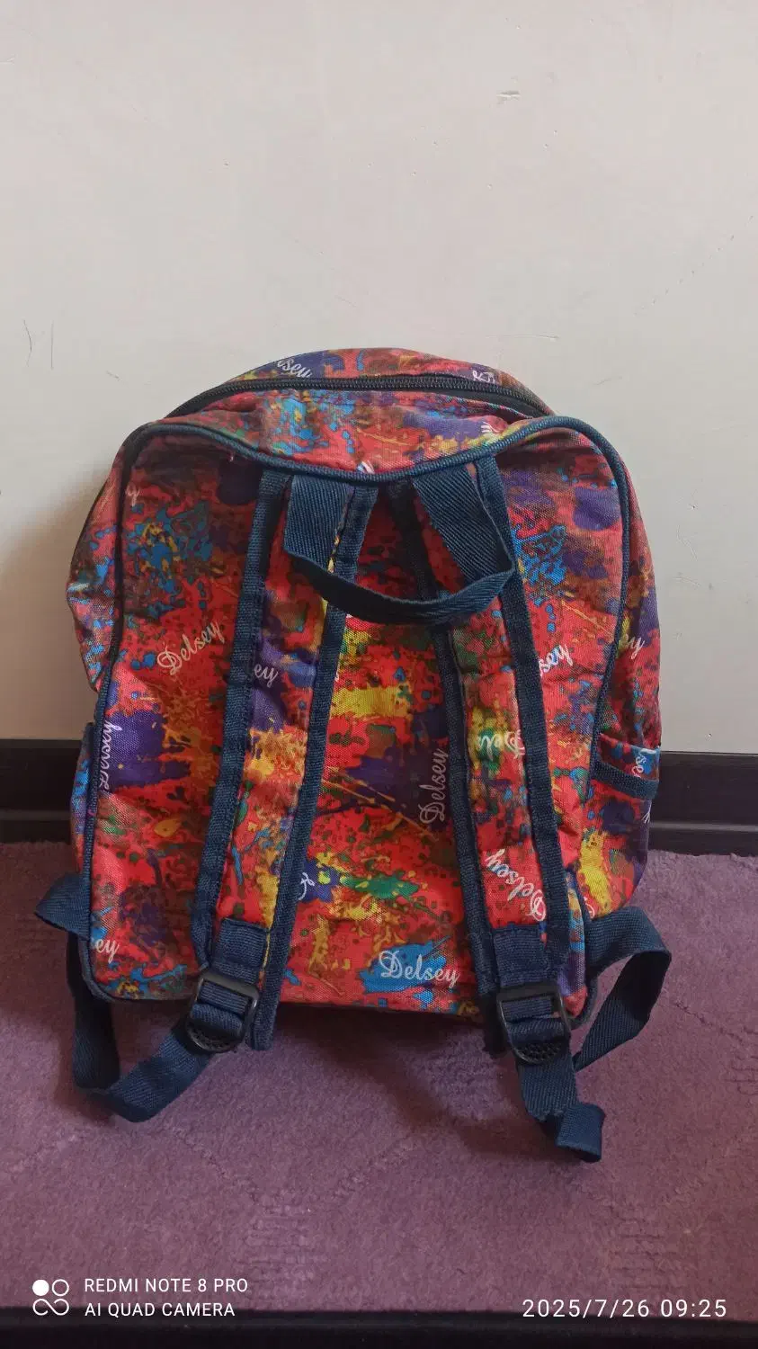 کوله پشتی و کیف مدرسه|کیف، کفش، کمربند|اصفهان, برازنده|دیوار