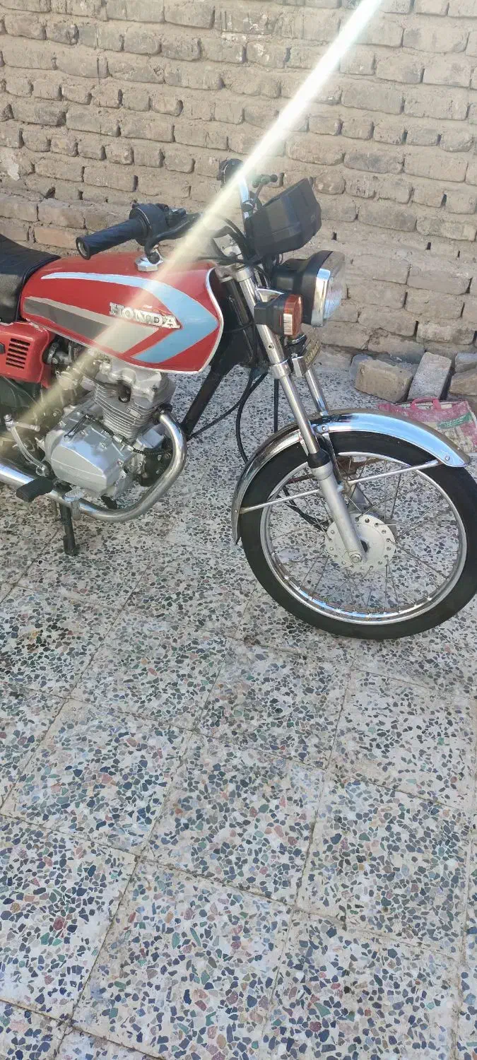 موتورسیکلت ۱۲۵|موتورسیکلت|خرم‌آباد, |دیوار