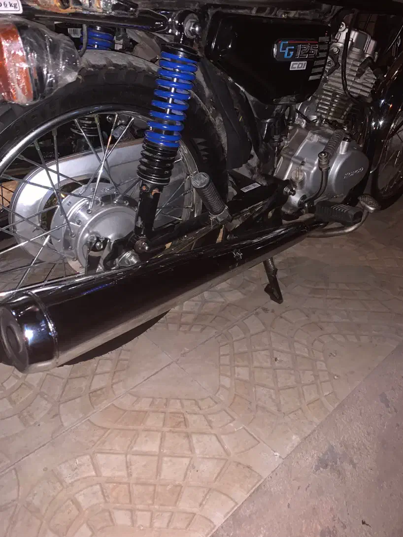 اگزوز sky سه روز کار معاوضه با شیرازی|قطعات یدکی و لوازم جانبی|اهواز, کوی باهنر|دیوار