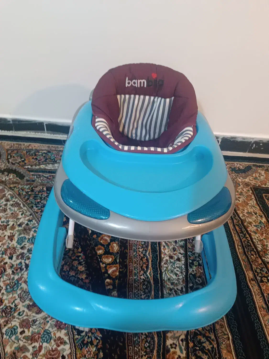 روروک بچه درحدنو|اسباب و اثاث بچه|نهاوند, |دیوار