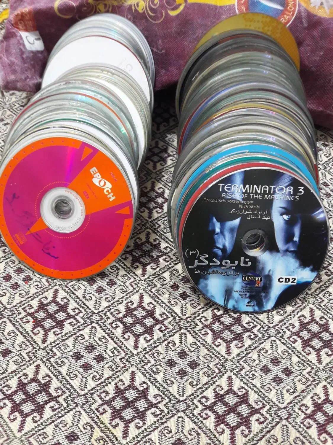 ۲۵۰عدد سی دی موسقیی وفلیم یکجا|فیلم و موسیقی|ماکلوان, |دیوار