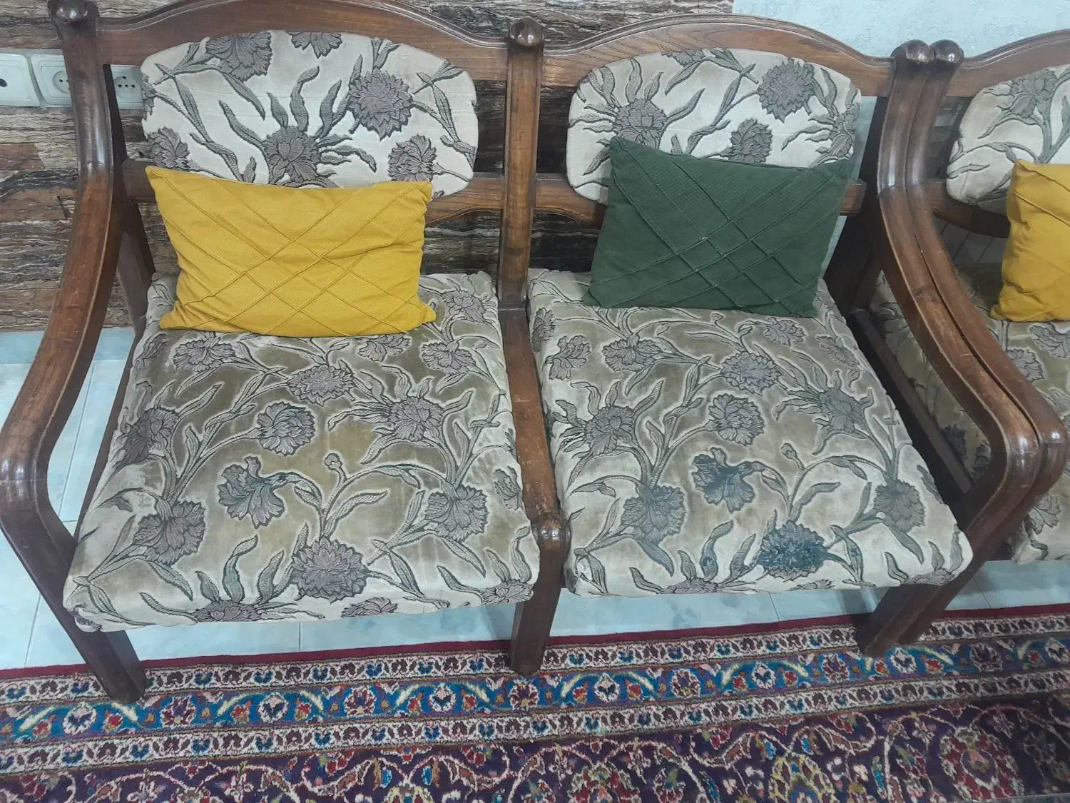 مبل با چوب نراد|مبلمان خانگی و میز عسلی|رودسر, |دیوار