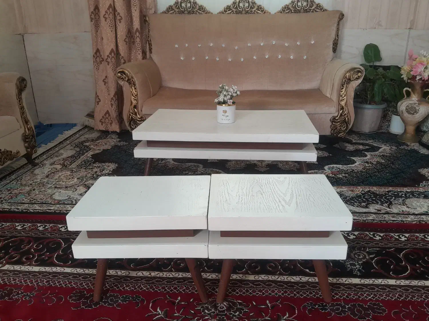 مبل هفت نفره و بوفه چوبی|مبلمان خانگی و میز عسلی|آشخانه, |دیوار