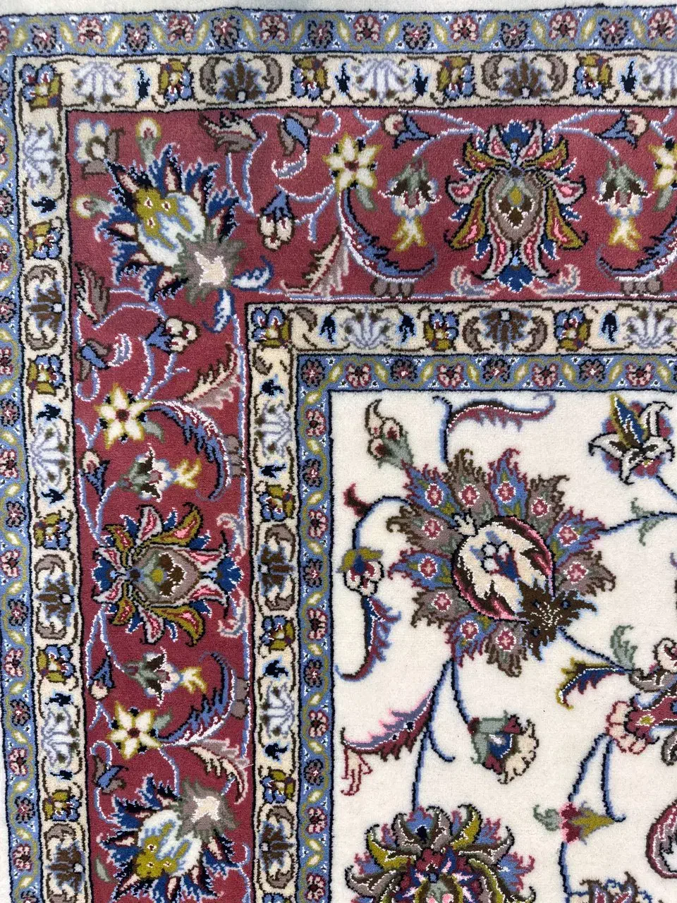 فرش دستبافت 6 متری زمینه کرم|فرش|شیراز, چوگیاه|دیوار