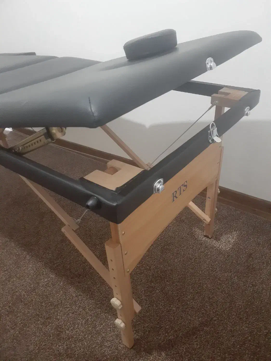 تخت ماساژ پرتابل خارجی|آرایشی، بهداشتی، درمانی|تهران, وردآورد|دیوار