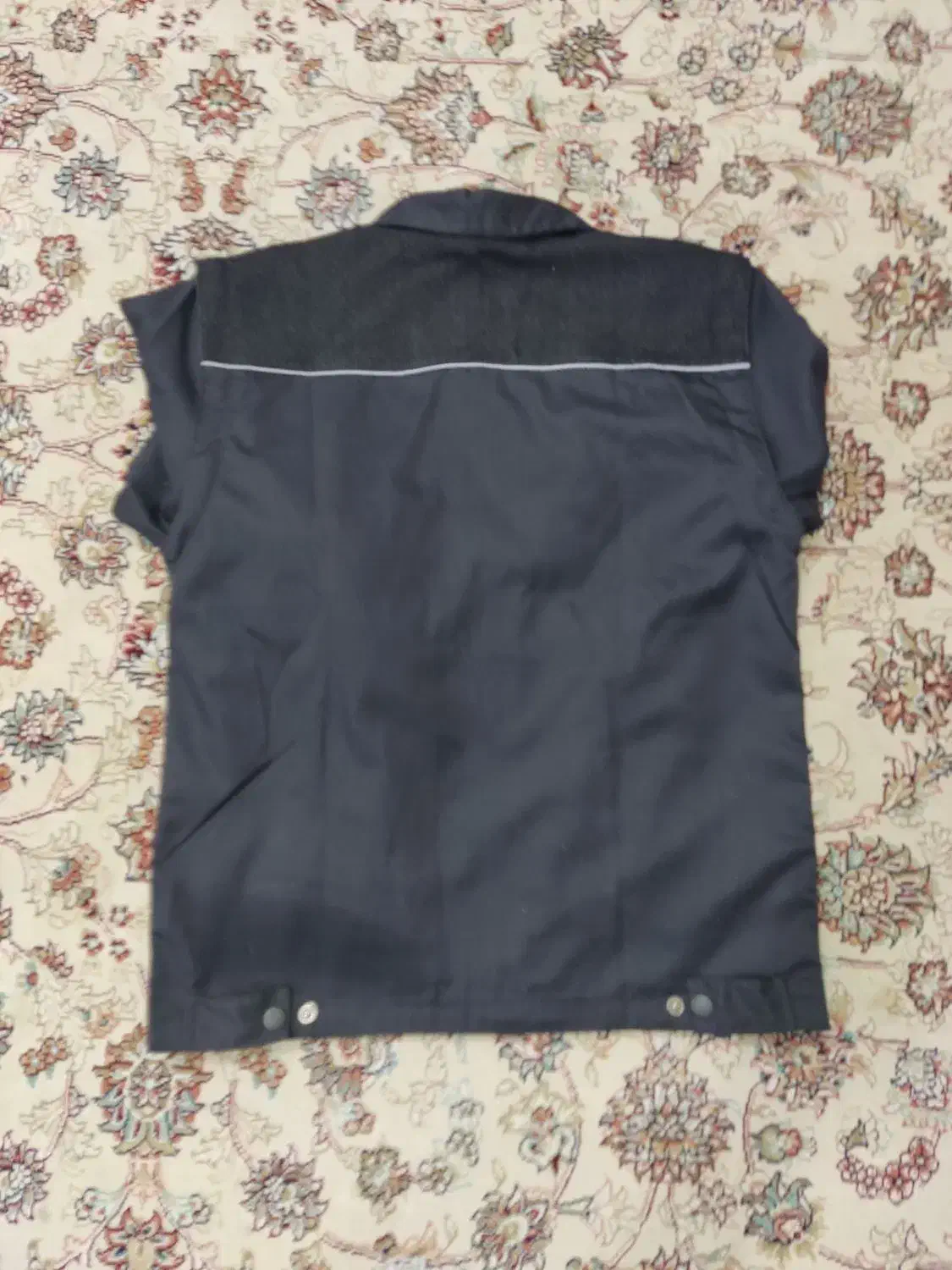 لباس کار درجه یک|لباس|نیشابور, کوی فرهنگیان|دیوار