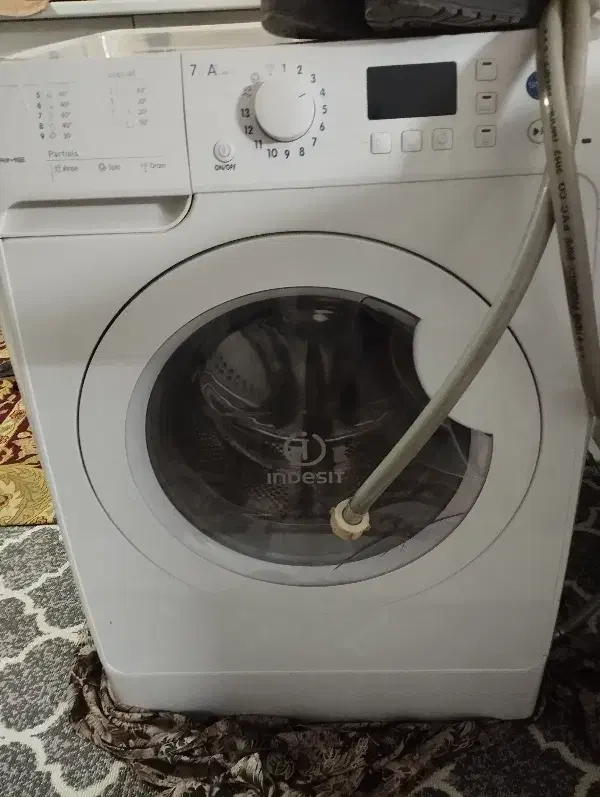 لباسشویی ۷ کیلویی ایندوزیت کم کار|ماشین لباسشویی و خشککن لباس|مشهد, هدایت|دیوار
