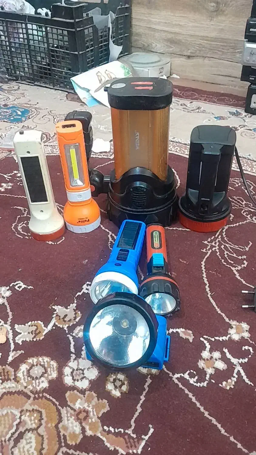 چراغ های شارژی سالم و درحد نو|لامپ و چراغ|میناب, |دیوار