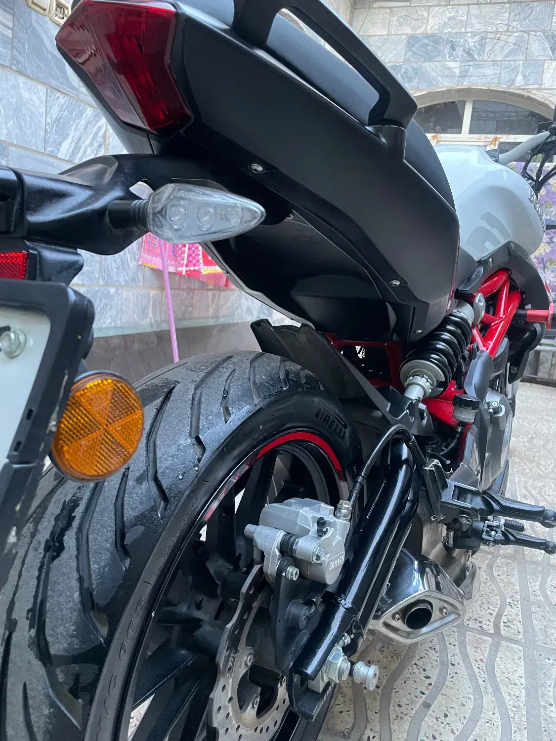 بنلی جفت سیلندر|موتورسیکلت|بروجرد, |دیوار