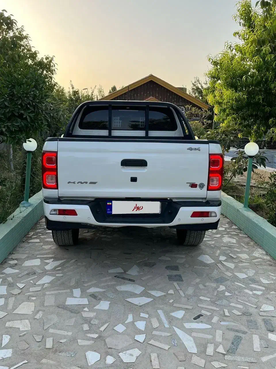 کی ام سی t8مدل ۴۰۲ در حد صفر|خودرو سواری و وانت|شیراز, دینکان|دیوار