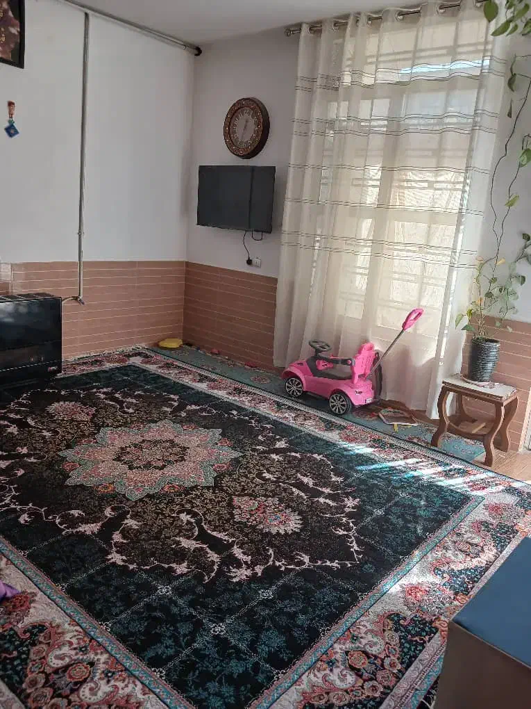 اپارتمان ۲خوابه طبقه دوم ورودی مستقل فروش فوری|فروش آپارتمان|شیراز, قلعه نو|دیوار