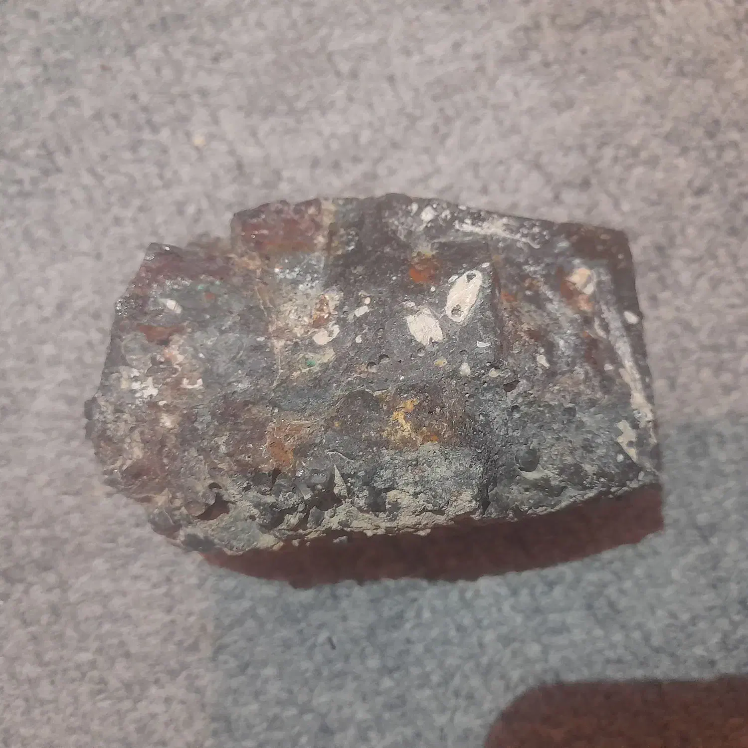 لطفا کسی با سنگ آشنایی داره راهنمایی کنه|جواهرات|قرچک, داوود آباد|دیوار