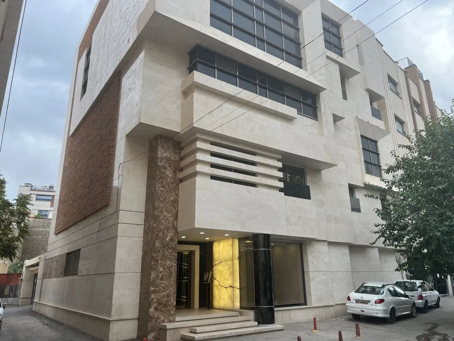 اجاره واحد دو سال ساخت با متریال خوب|اجارهٔ آپارتمان|اصفهان, حسینآباد|دیوار