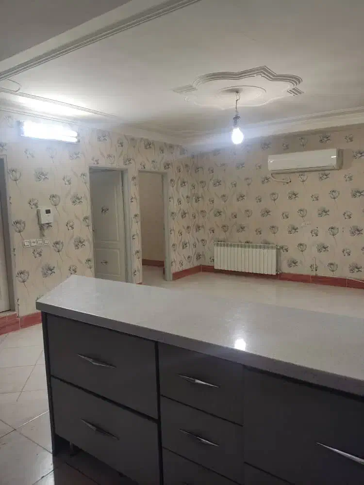 آپارتمان ۸۰متری/شهرک ولیعصر /خانم تاجیک|اجارهٔ آپارتمان|ورامین, شهرک فجر|دیوار