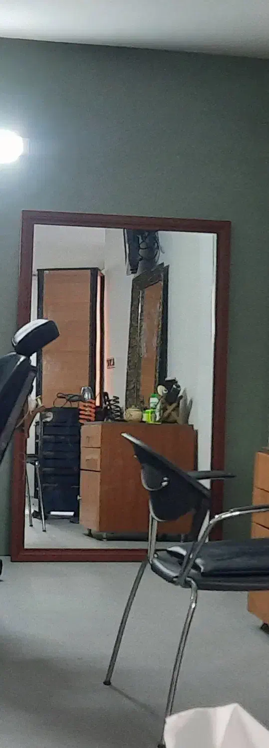 آینه|آینه|بندر انزلی, سپه|دیوار