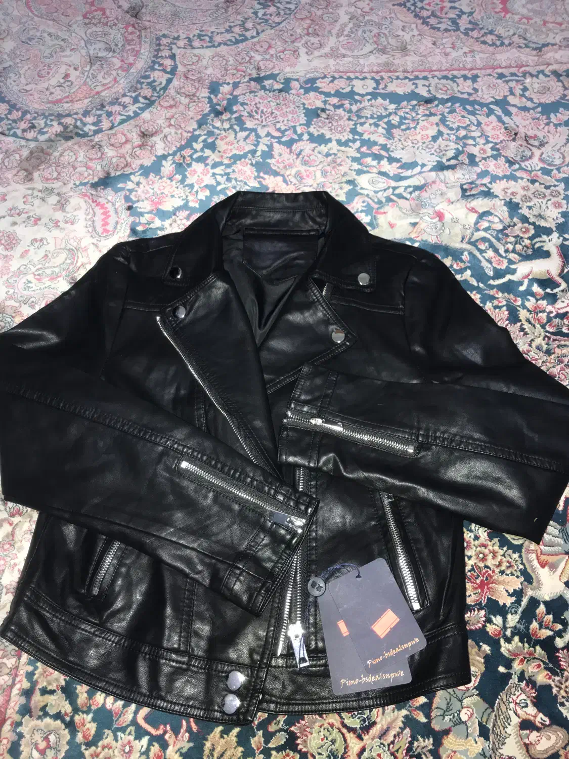 کت چرم|لباس|شیراز, عفیف‌آباد|دیوار