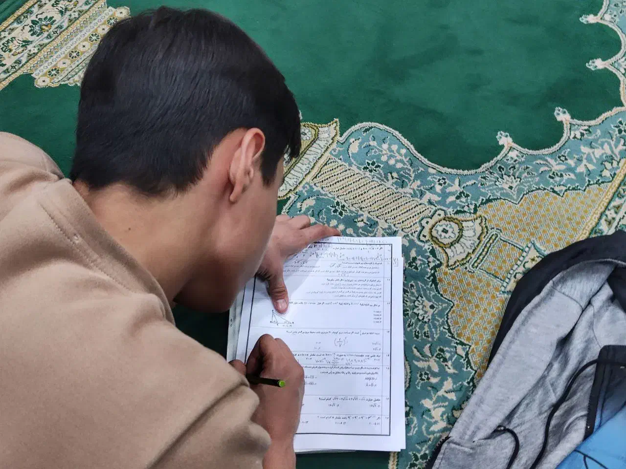 معلم خصوصی جوان ریاضی زبان|خدمات آموزشی|مشهد, کلاهدوز|دیوار