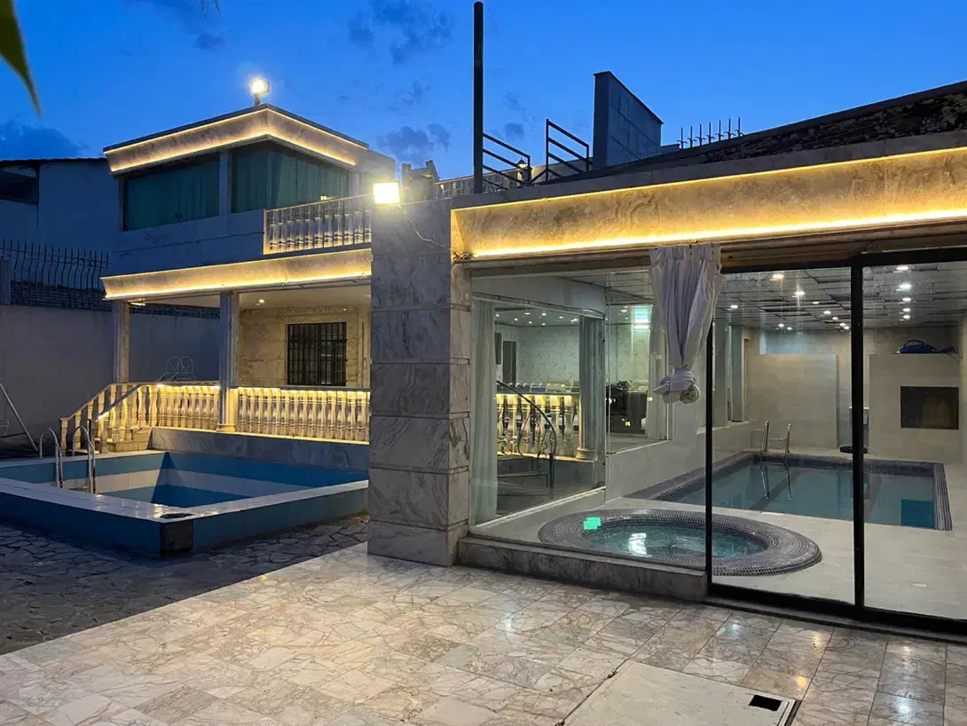 اجاره باغ ویلا استخر و جکوزی تمیز|اجارهٔ کوتاهمدت ویلا و باغ|مشهد, امیریه|دیوار