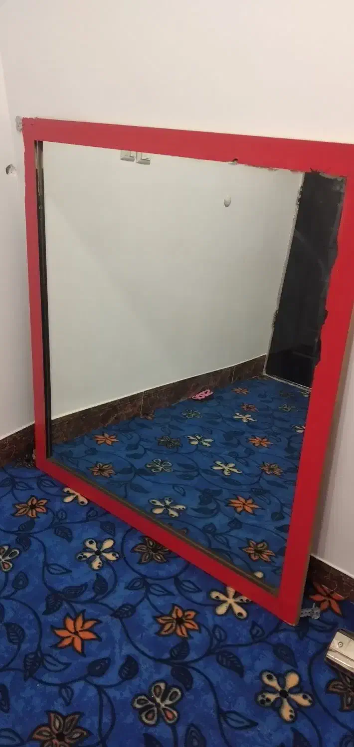 آینه|آینه|قم, شاد قلی|دیوار