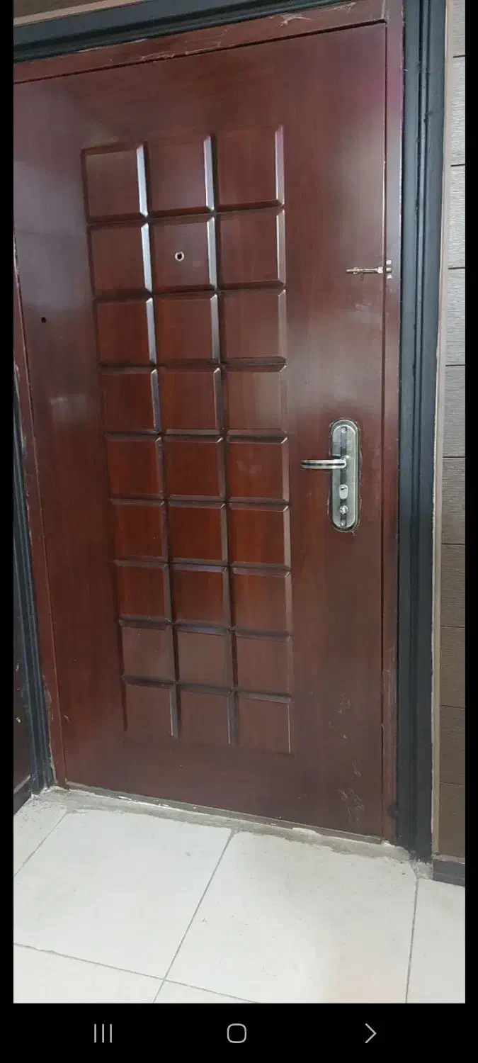 فروش فوری در ها زیر قیمت|مصالح و تجهیزات ساختمان|فولادشهر, B4|دیوار