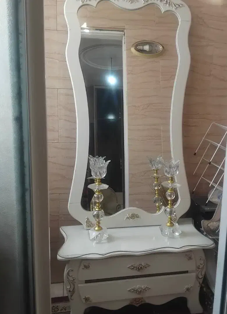 میز آینه و شمعدان|آینه|رشت, استادسرا|دیوار