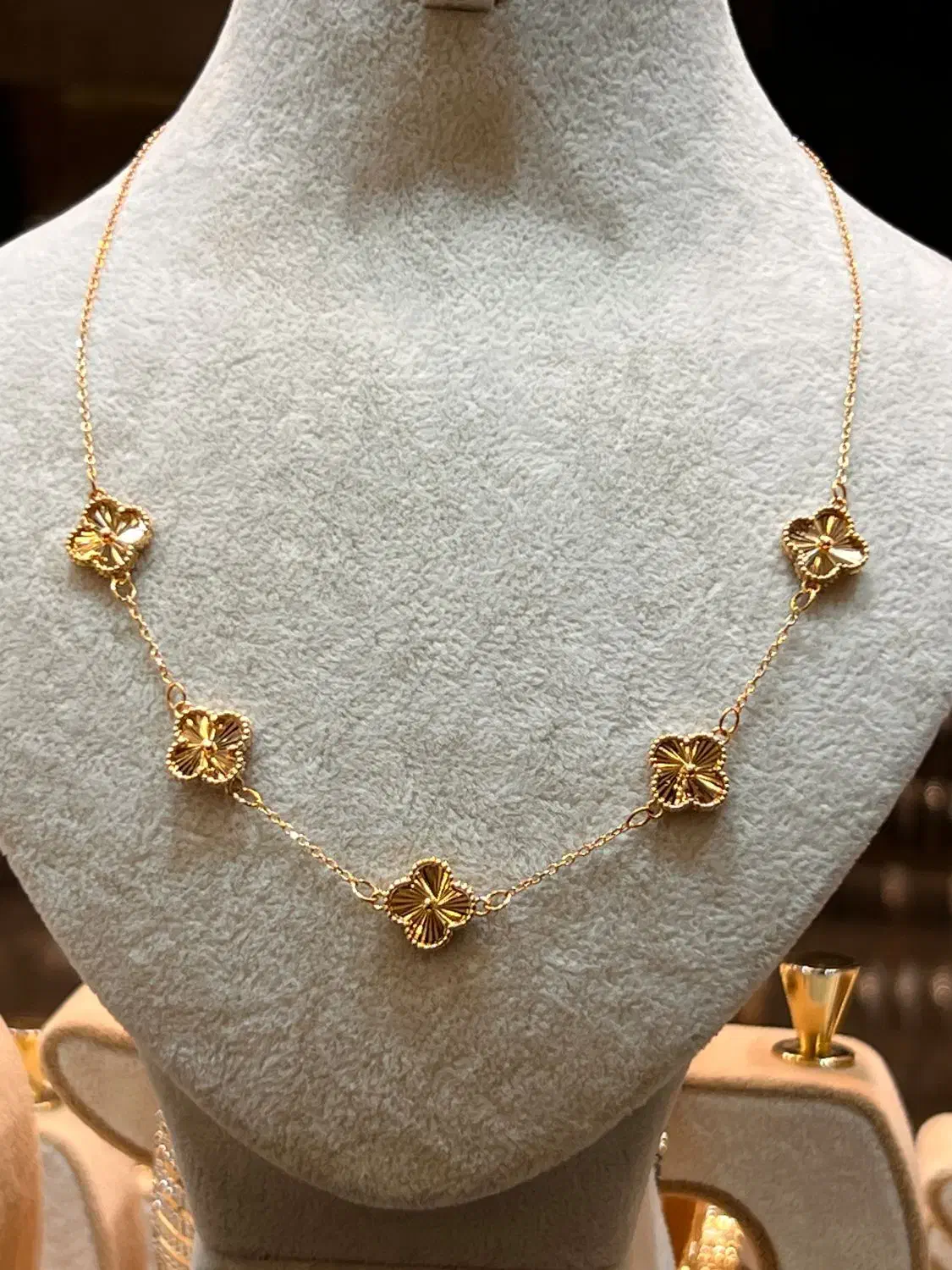 سرویس گل ونکلیف تراش|جواهرات|قم, نیروگاه|دیوار