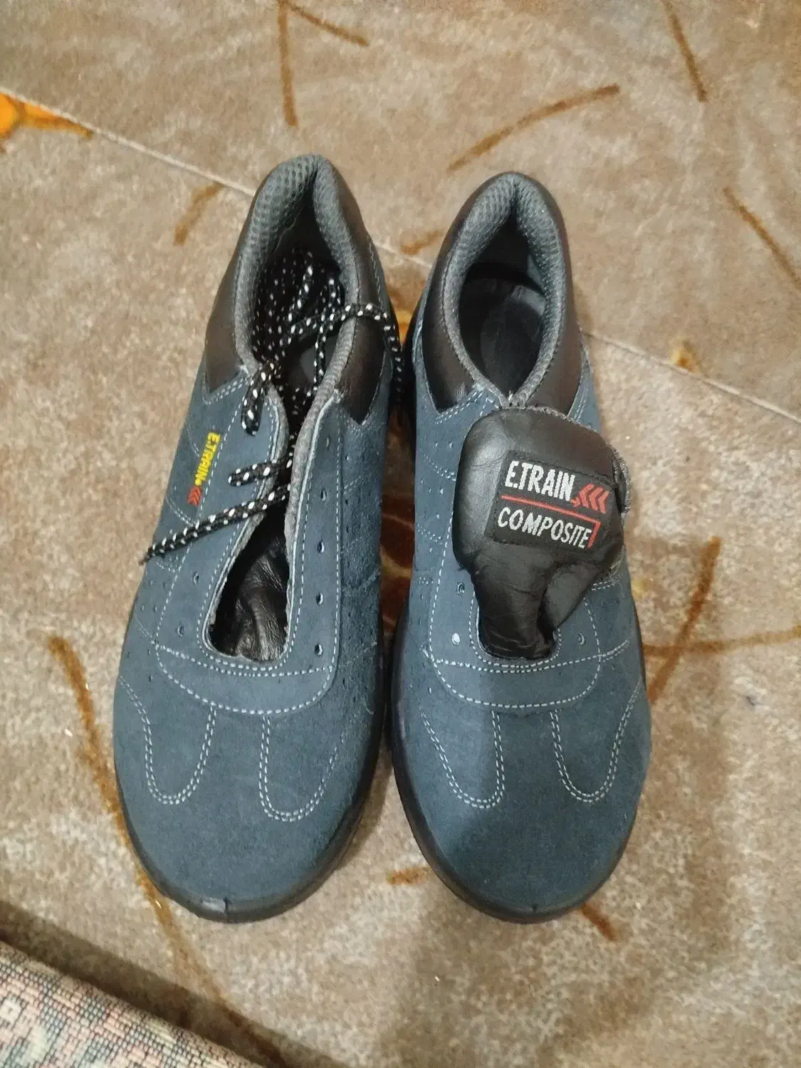 کفش کار سایز ۴۲ و 43|کیف، کفش، کمربند|مشکین‌دشت, |دیوار