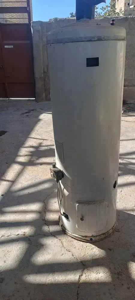 ابگرمکن ورق ۵میل نیاز ب تعمیر..و کمدزمینی ورق ضخیم|سایر لوازم برقی|لردگان, |دیوار