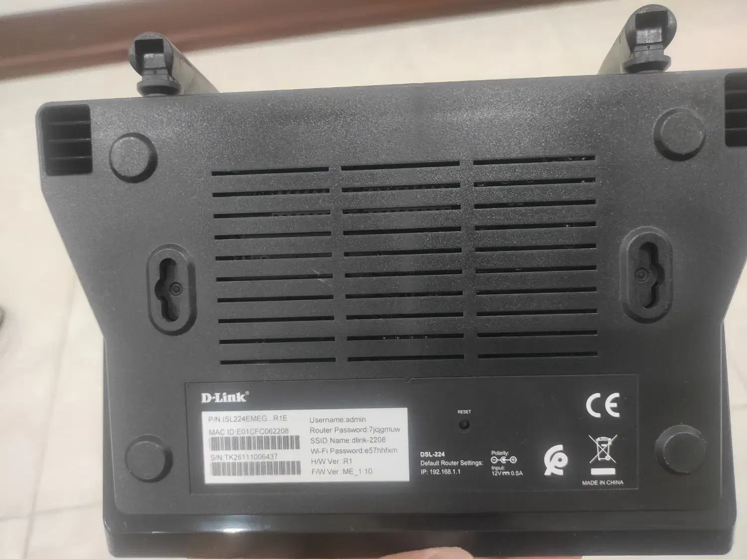 مودم دی لینک DSL224 در حد نو با کارتن و لوازم کامل|مودم و تجهیزات شبکه|نظرآباد, نظرآباد|دیوار