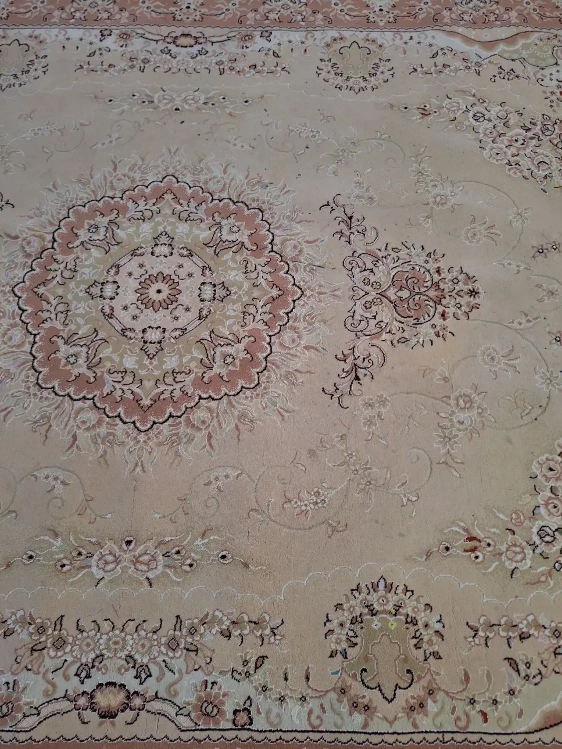 فرش ۶ متری|فرش|رشت, دروازه لاکان|دیوار