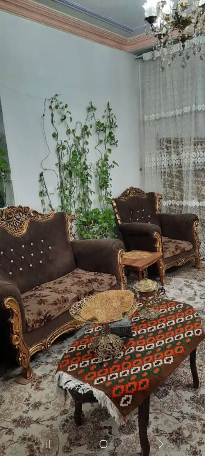 مبل هفت نفره|مبلمان خانگی و میز عسلی|اسلام‌شهر, شهرک مفیدی|دیوار