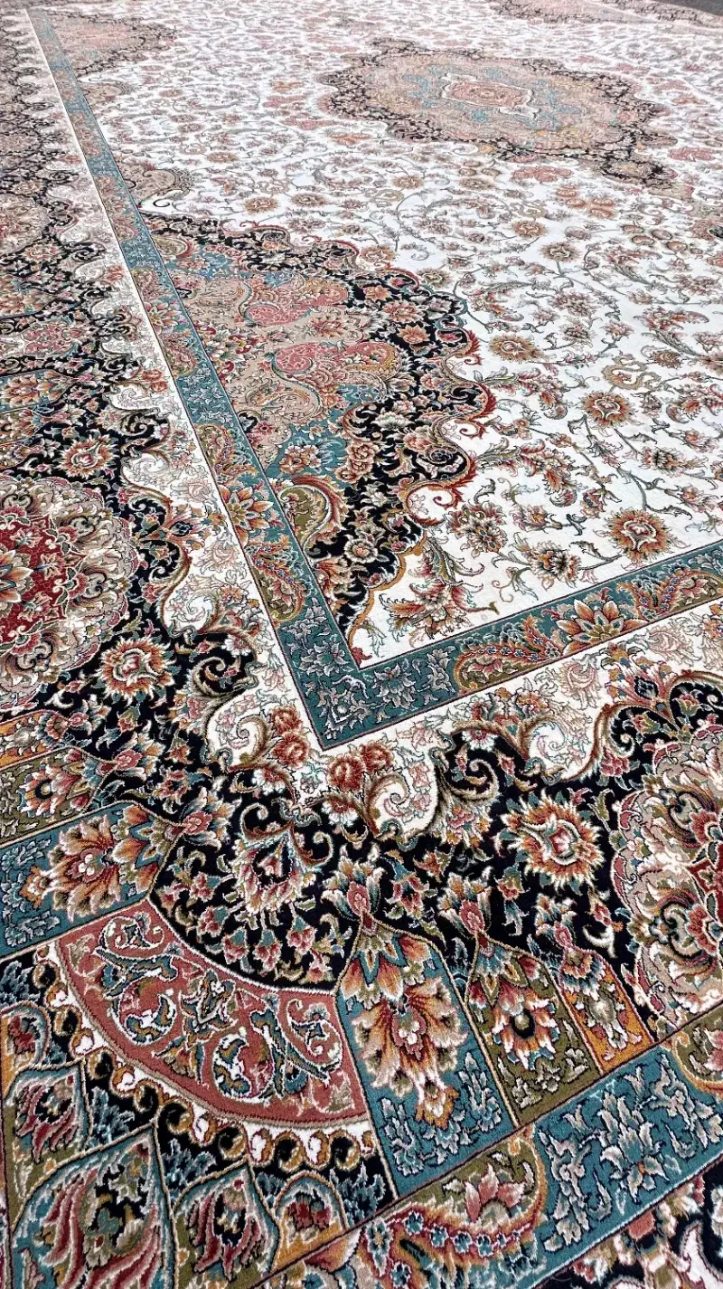 جفت ۱۲ متری ۱۰۵۰ شانه کاخ تراکم ۳۱۰۰|فرش|اراک, |دیوار