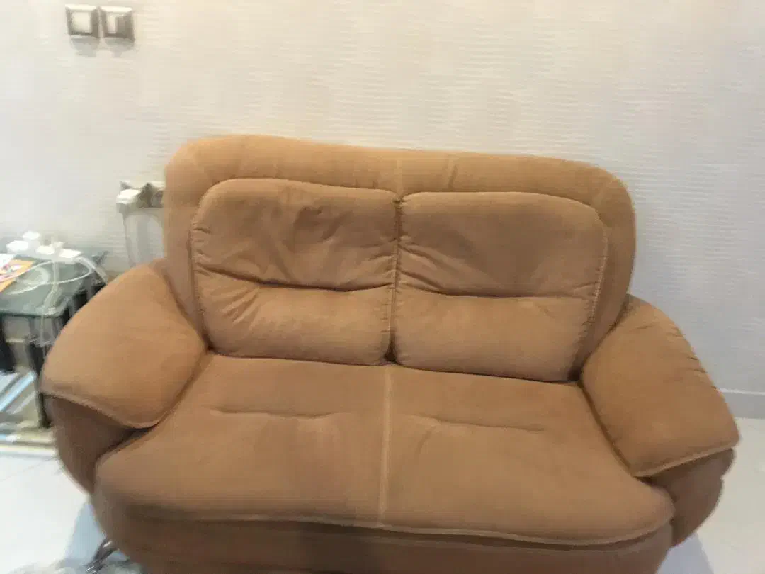 مبل ۷ نفره|مبلمان خانگی و میز عسلی|رشت, جهاد|دیوار