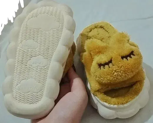 صندل پشمی دخترانه|کیف، کفش، کمربند|میانه, |دیوار