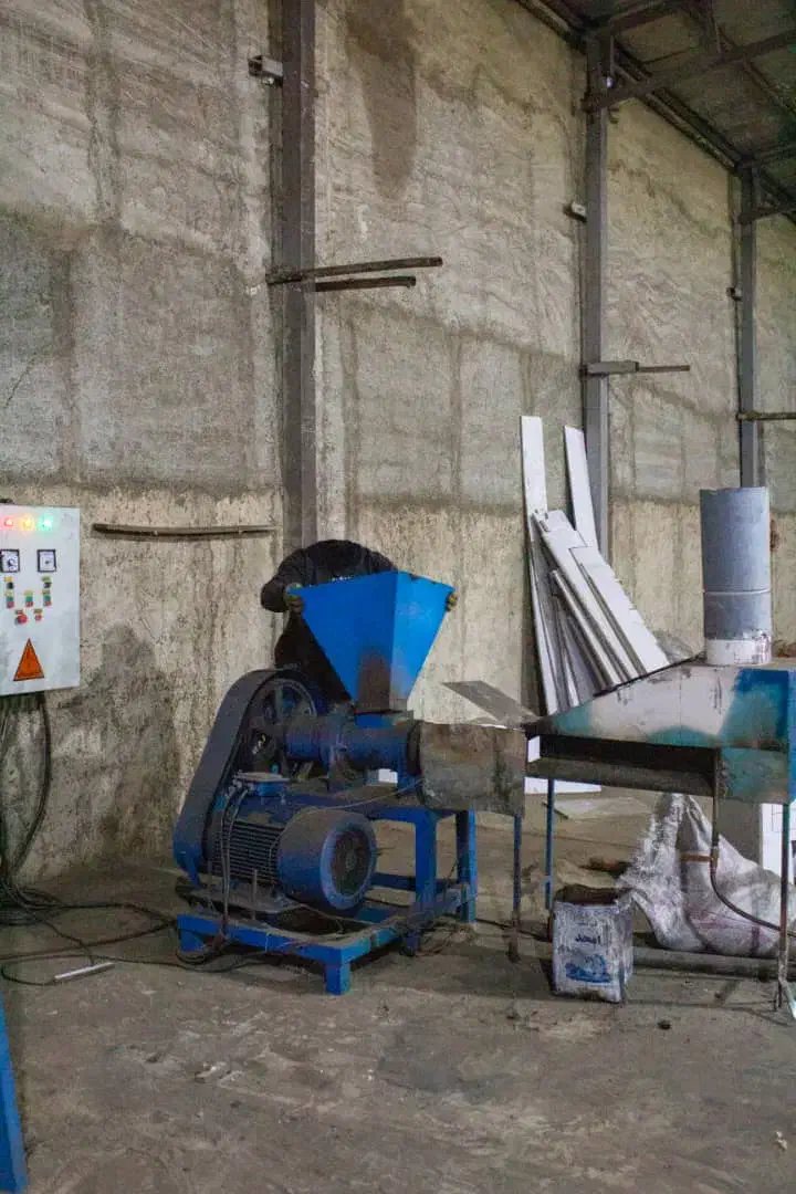 ذغال چینی|ابزارآلات|کرج, سی متری صنعتکاران|دیوار