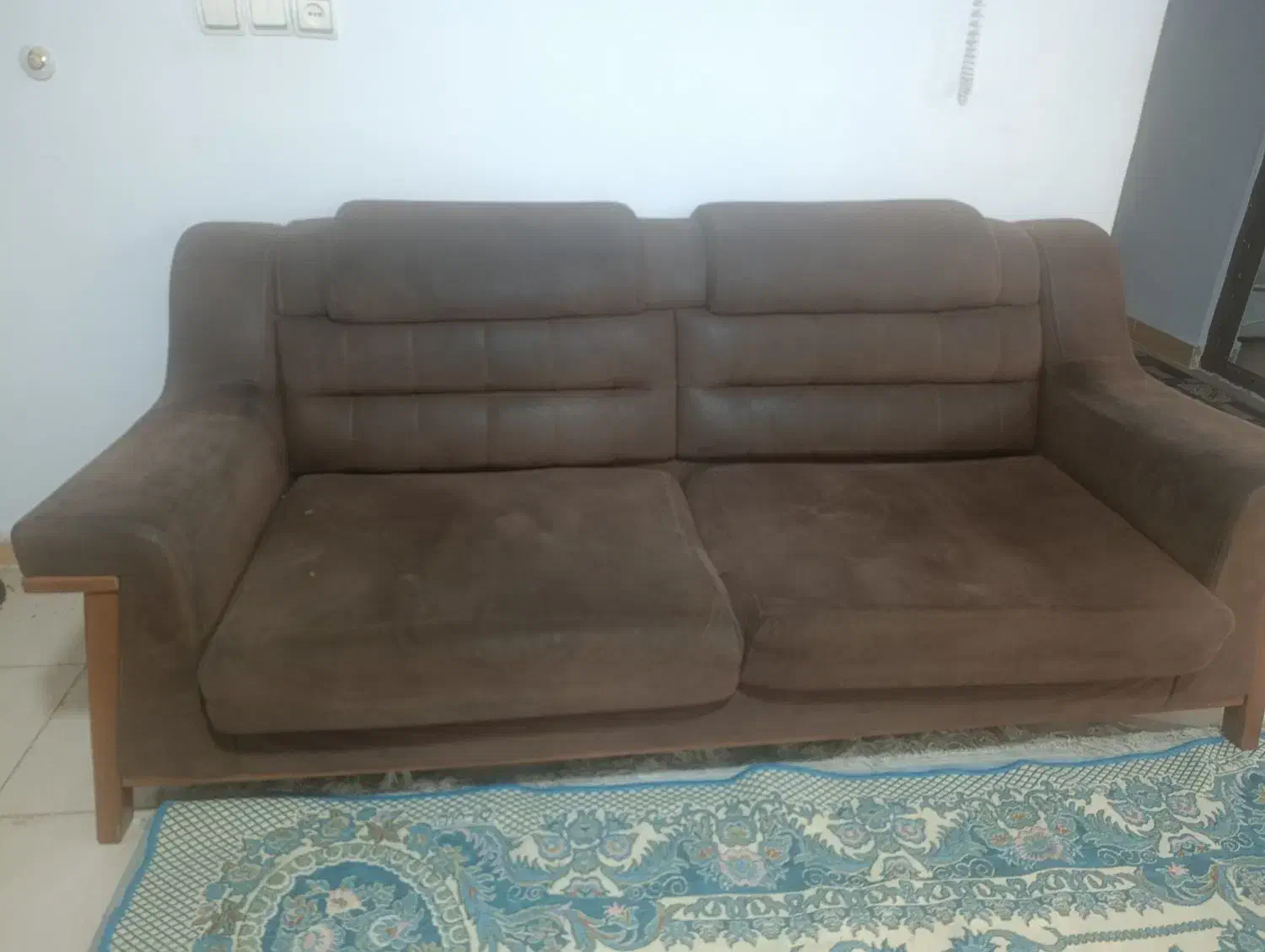 مبل یه 3نفره و یکنفره|مبلمان خانگی و میز عسلی|سیاهکل, |دیوار