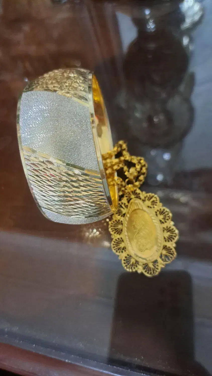 حدود دویست گرم طلا|جواهرات|بروجرد, |دیوار