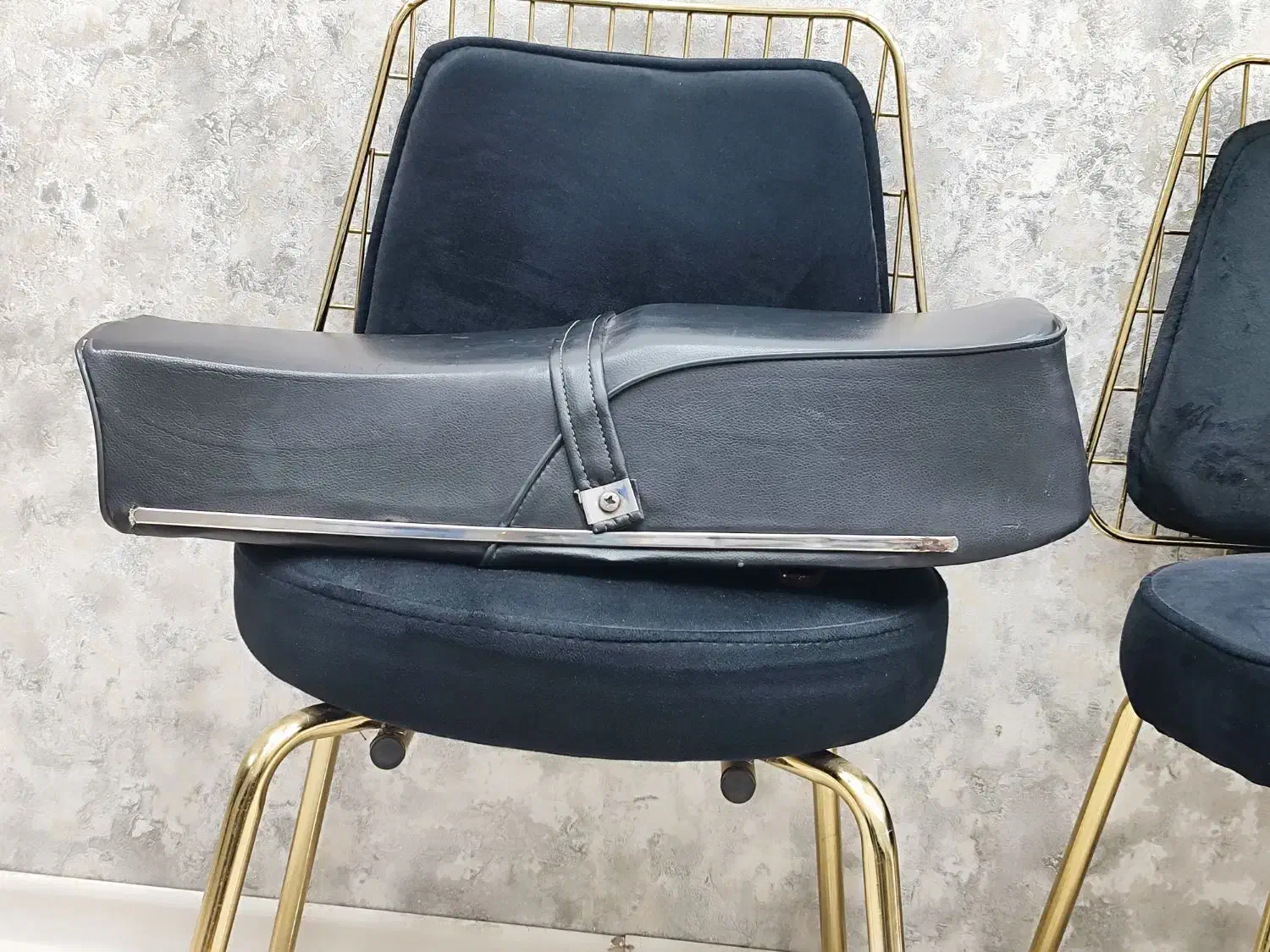 زین موتور|قطعات یدکی و لوازم جانبی|املش, |دیوار