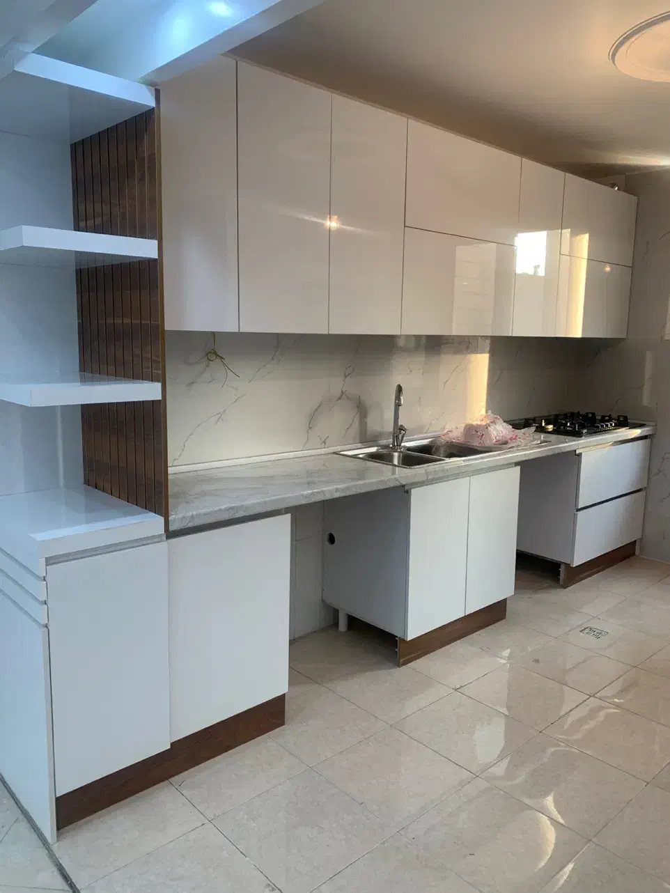 ۱۱۰ متر/تک واحد/فول امکانات/خوش نقشه/نورعالی|فروش آپارتمان|تهران, منیریه|دیوار