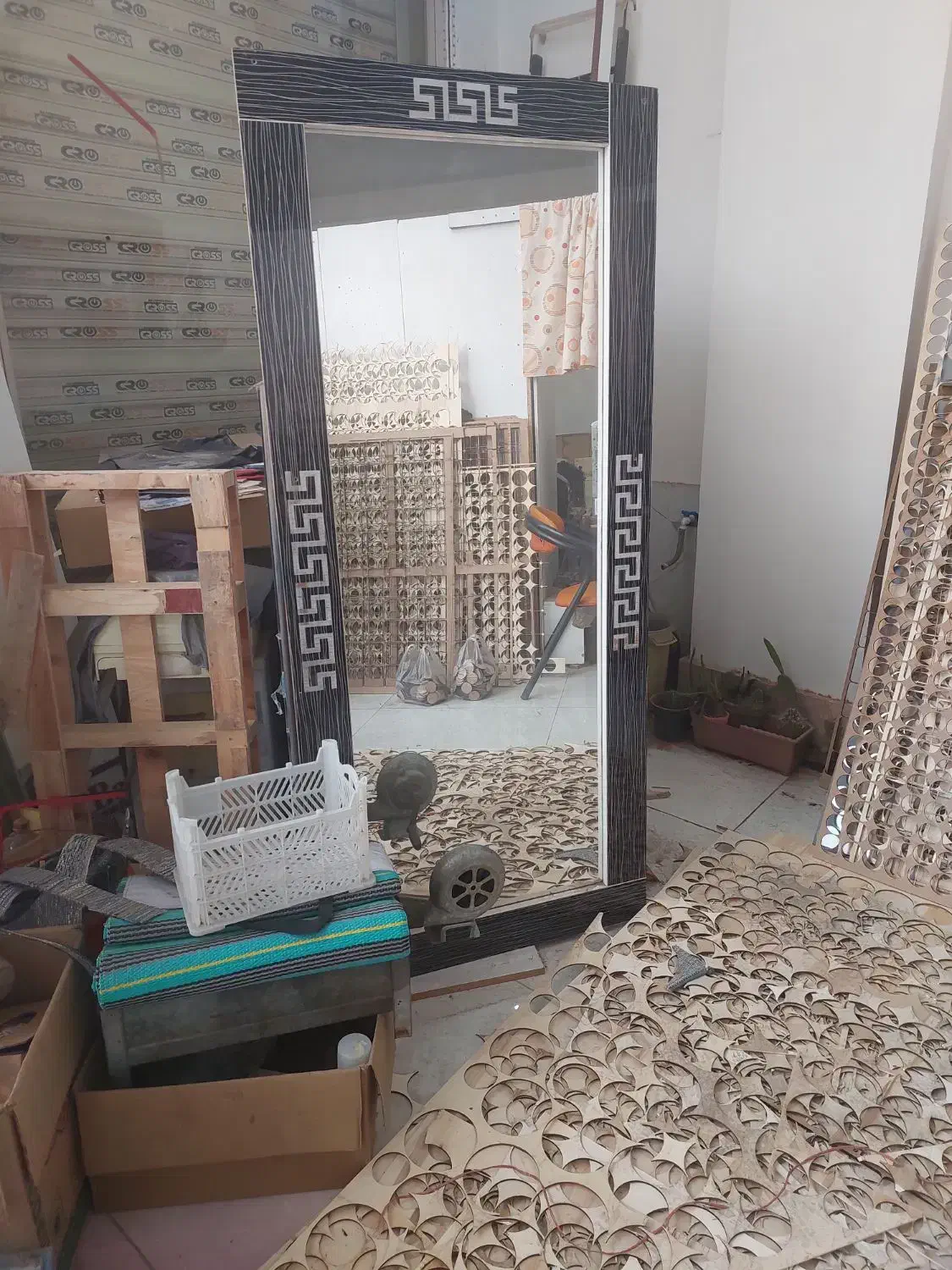 آینه|آینه|گنبد کاووس, |دیوار